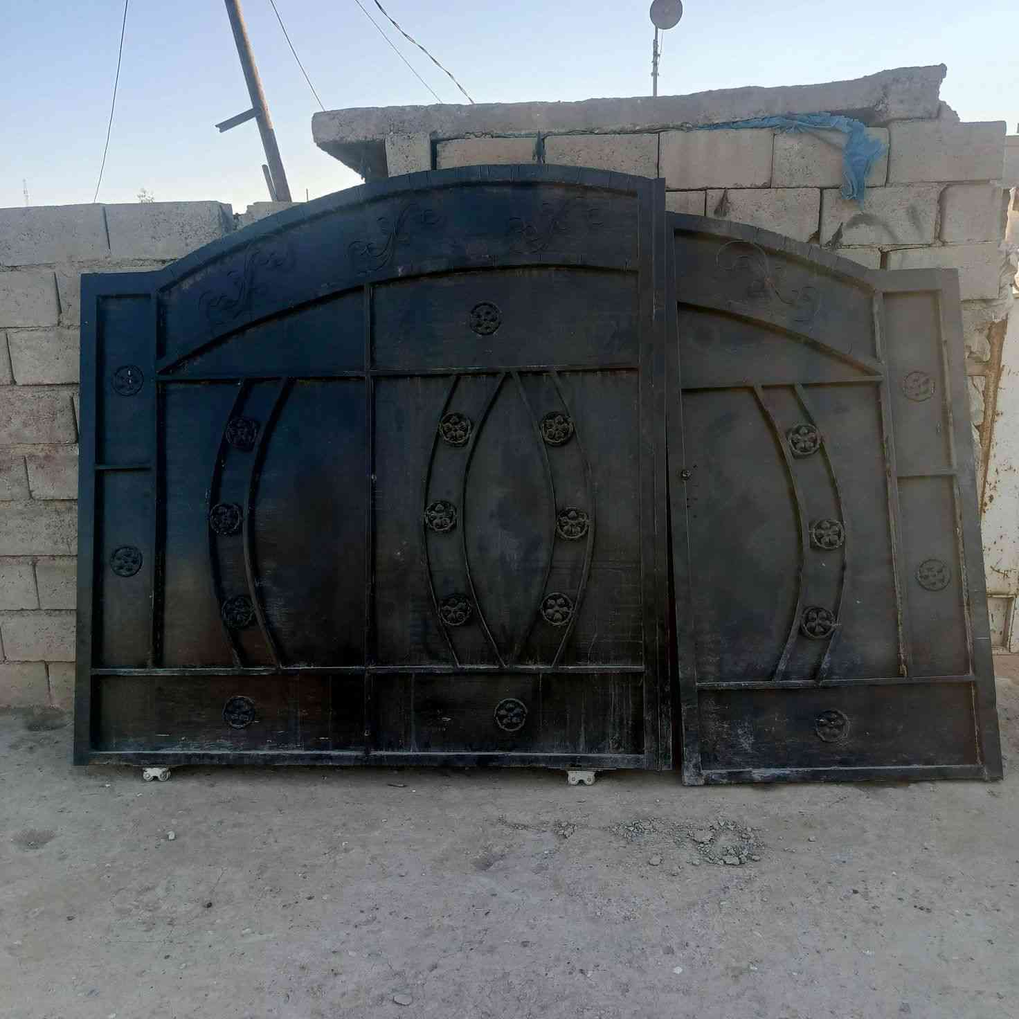 باب 🚪🚪حوش للبيع🔥🔥

السعر  125  وبي مجال

‏‪***********‬‏    مكلف بالنشر
