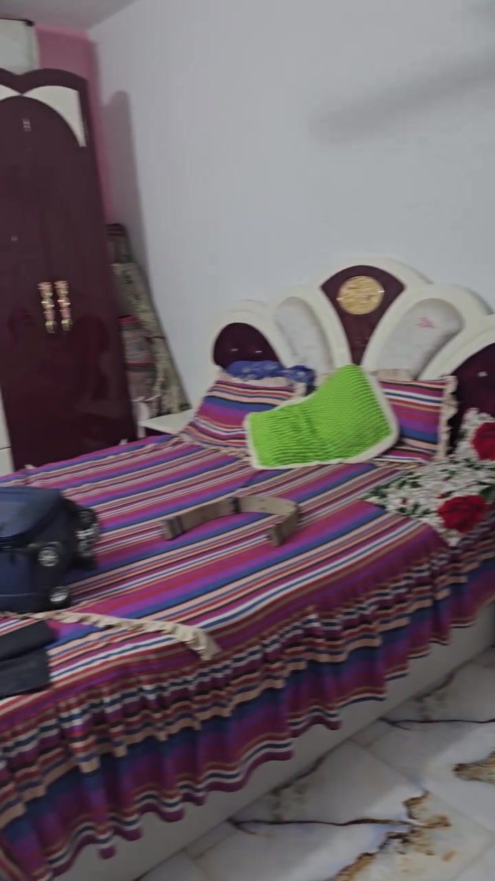 السلام عليكم اخوان
غرفه للبيع ب٤٥٠ وبيه مجال متواجد على الفيس


**إذا كنت صاحب هذا الإعلان وتريد حذفه لأي سبب، رجاءا أرسل رسالة إلى الدعم الفني**