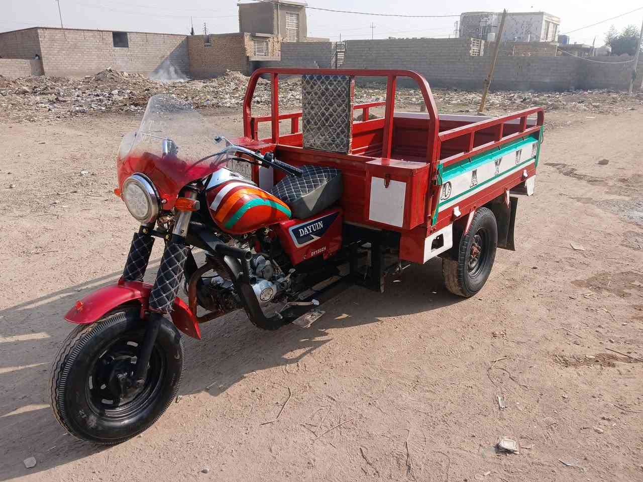 ستوتة دايوان للبيع موديل 2012رقم ابيض ابيع بدون تحويل جاهزة السعر 1400وبية مجال بسيط العنوان الكوت شارع النفط شراي يتصل #خاص مغلق 
موبايل ***********////***********
