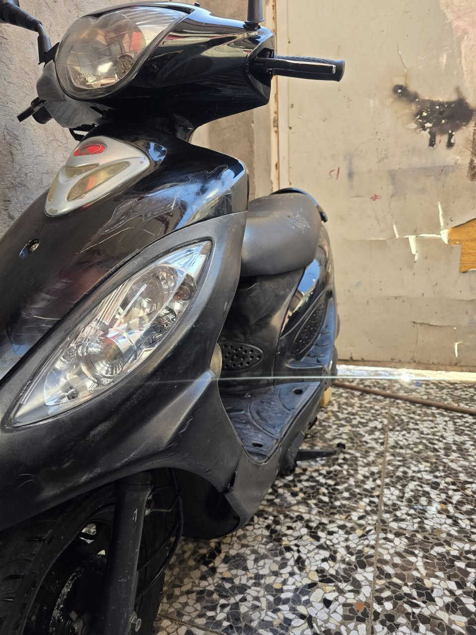 البيع دراجه كامكو في تو. محرك 125 دراجه تخبل من شلعى معدل سعر800 بيها مجال مكاني النجف رقم ***********

