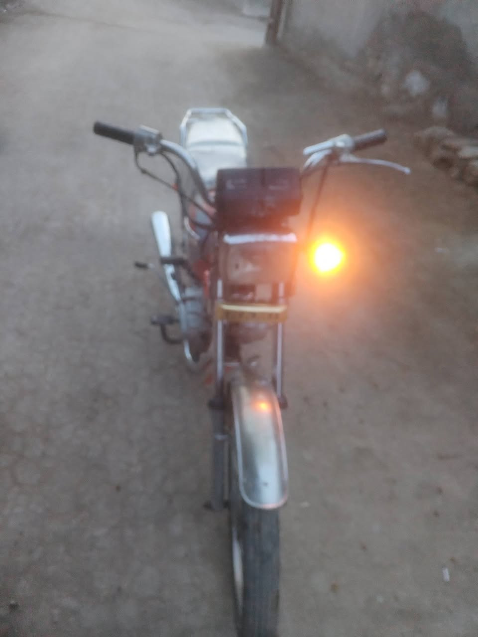 سلام عليكم دراجه للبيع رشه موديل 20 كلك دراجه خير من الله مكان بل قاسم سعر 275وبيهه مجال ***********
