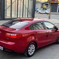 للبيع كيا ريو مواصفات خاصه موديل 2012  بصمه وجلد وكشنات هيتر  وتبريد م...