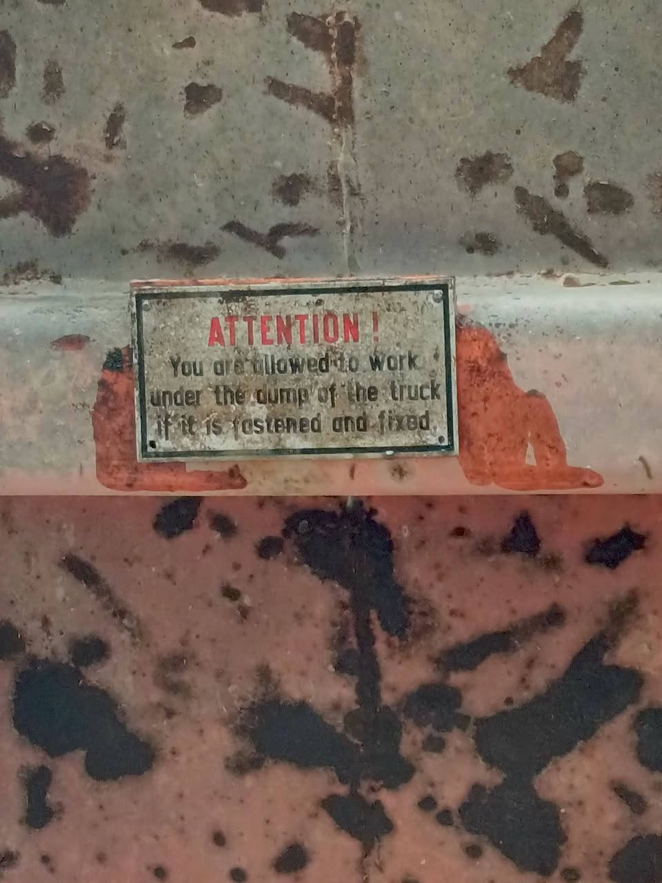 بدي لبيع لماني بلادي قلاب جديد ونظيف السعر 55 ورقه وانه مكلف بل نشر ***********السفسار عله الرقم
