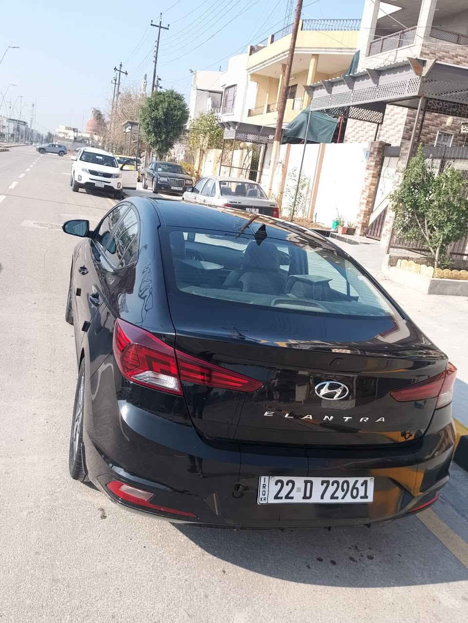 النترا موديل 20 فول مواصفات رقم اربيل باسمي هزه سنوية  جديده. 

الضرر جاملغ وحافة البوند   السونار موجود جديد

كير مكينة بشرط   كابون بانزين    

1 ثلاث وضعيات قياده نورمال سمارت سبورت
بصمه تشغيل
بصمه ابواب
رادار جانبي
رادار امامي
کامره دوار هيتر مقاعد
تدفئه تبرید
تدفئه ستيرن
فتحه سقف
صندوق ذكي فتح تلقائيا عند الاقتراب

السعر ١٣٨ بيها مجال  شراي راسلني على الواتس اب ***********

#وارد #كندي
