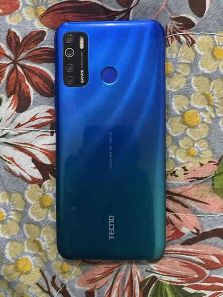 السلام عليكم تلفونين انفنكس واحد عوزة شاشة والثاني شغال مابي شي بس يأخذ شحن بطيي 

ثنينهن ب ٥٠ ألف 

مكاني زبير 

*********** واتساب
