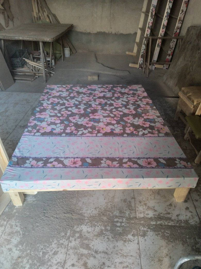 متوفر تخت جرباية غرف نوم جملة ومفرد 
نفر و نفرين القياس حسب الطلب 
مكاني الحلة 
***********
