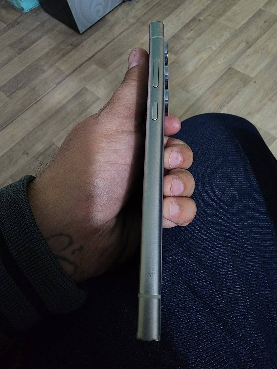 بسبب الوعود الكاذبه اعيد النشر
سامسونك الاترى 24 الجهاز كامل ملحقاته  بعده بالضمان مالته كامره عاطله ومبدل الضهر مالته وقلم ماكو وكلشي موضح بالصور 

مكاني بغداد جسر ديالى القديم 

السعر ٦٥٠

***********
