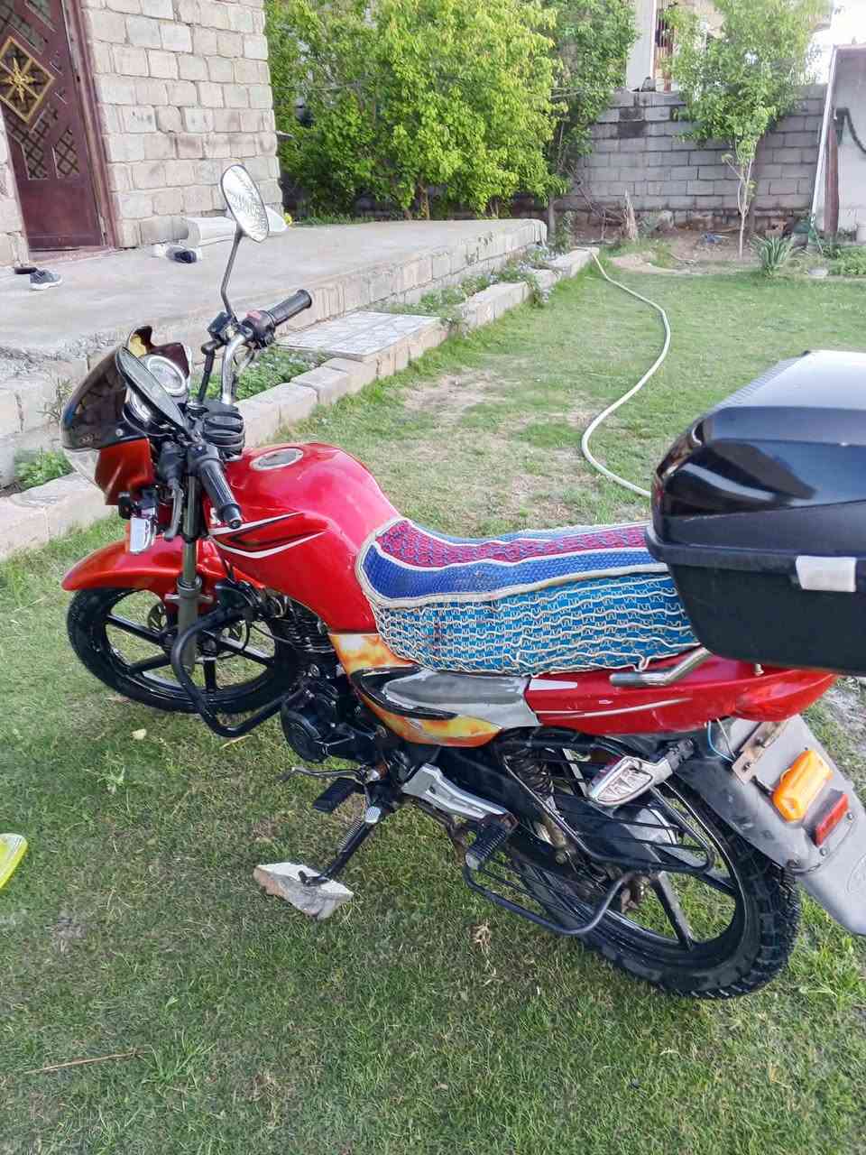 السلام وعليكم مكلف بلنشر دراجه سايم البيع موديل 2019
سعره 700 
‏‪***********‬‏
مكان شهابي
