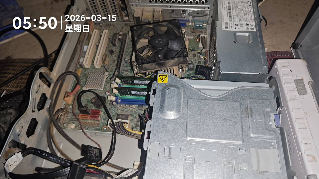 شباب جيل 2
كور اي 5 جيل 2 
رامات 8 
بدون هارد شرط شغل
عايفها من زمان شغلتها مابيها مشاكل 

رايد بديل معتاز هارد او كيبورد او الي عندة ميز عادي هم رايد


**إذا كنت صاحب هذا الإعلان وتريد حذفه لأي سبب، رجاءا أرسل رسالة إلى الدعم الفني**