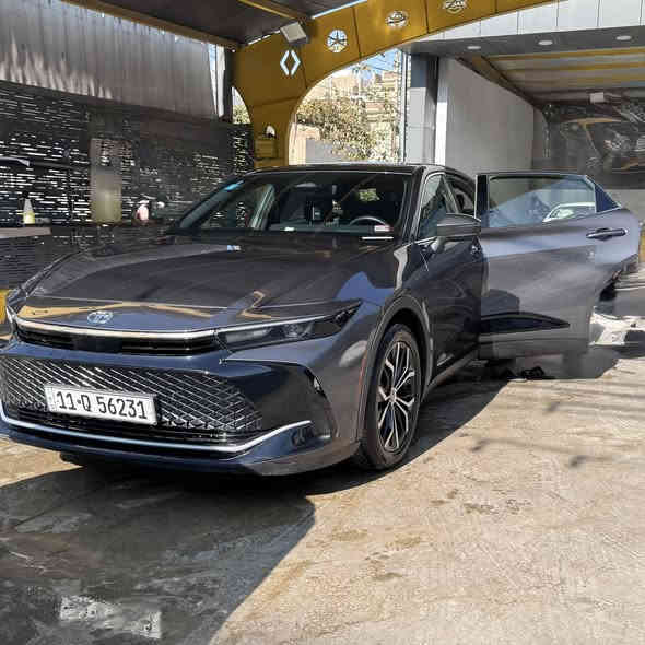 تيوتا كراون 2023 فئة XLE 
وارد امريكي بيه صبغ قطعتين باب وجاملغ جهة السكن صور الحادث ورقم الشاصي مرفق مع المنشور ايرباك الدركة سليم البردات جهة الحادث طاك ايرباك السعر 30000$ للتواصل واتساب او اتصال على الرقم ***********
مكان السيارة : السليمانية
