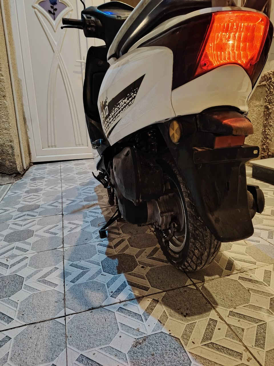 السلام عليكم ورحمة الله وبركاته الجميع دراجه ليدي موديل ٢٤ كله شغاله ابشر الفحص مكينه خرسه سلف وهندر كله شغاله كهربائي كله شغاله مكينه برغي مامفتوح منه ابشر الفحص مكانه قرب جسر الثوره الاتصال *********** السعر 450
