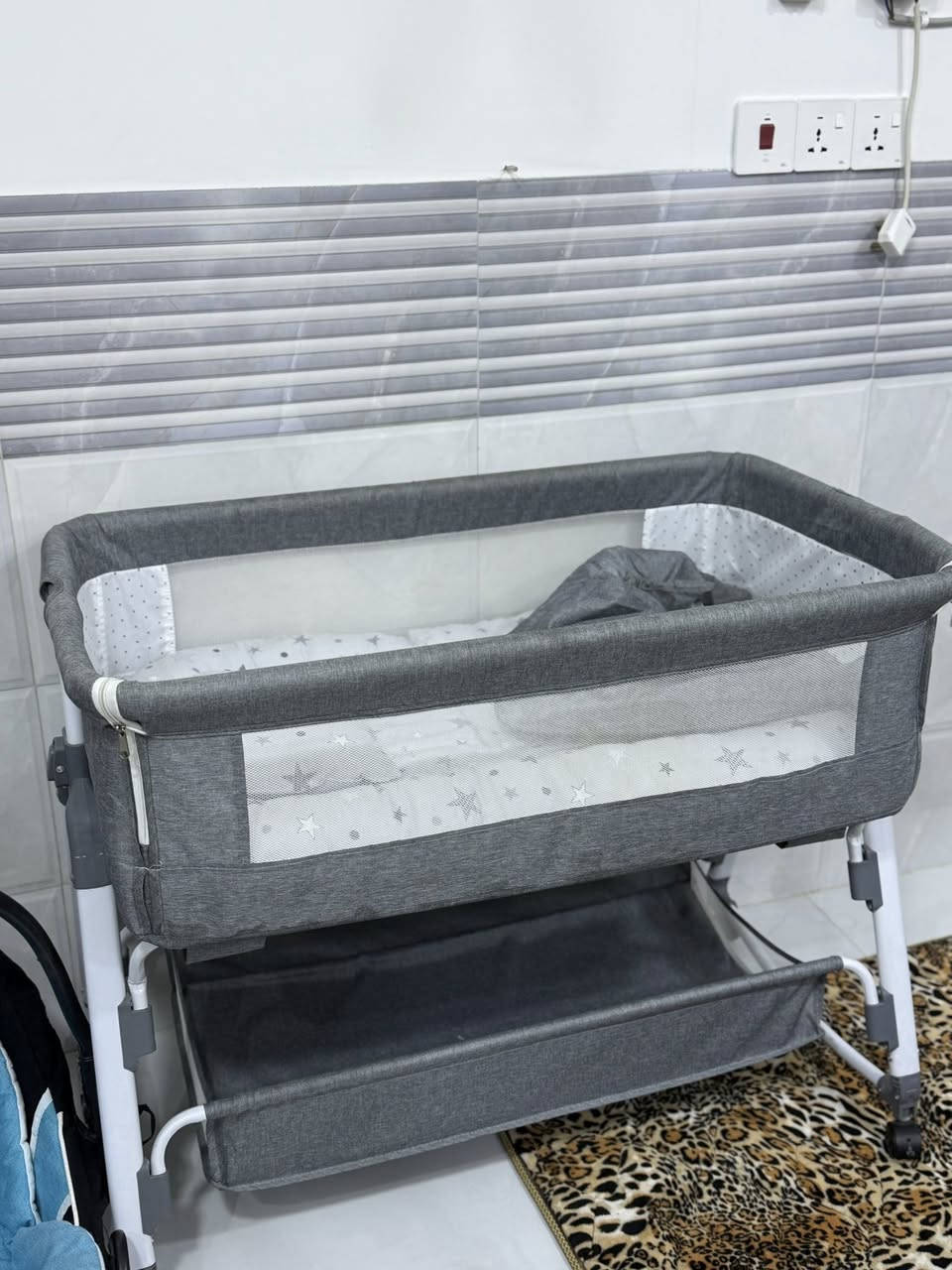 للبيع 
كاروك استخدام شهر  هو ودوشك وكرسي كولش نظيفات سعرهم ٥٠ الف 
بدونً توصيل


**إذا كنت صاحب هذا الإعلان وتريد حذفه لأي سبب، رجاءا أرسل رسالة إلى الدعم الفني**