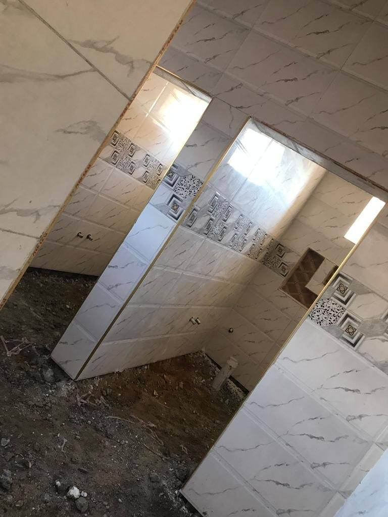 خلفه سراميك متفرق شقل رقم وحد شرط ليزر وشرط نضافه بسعار مناسبه جدا
***********
