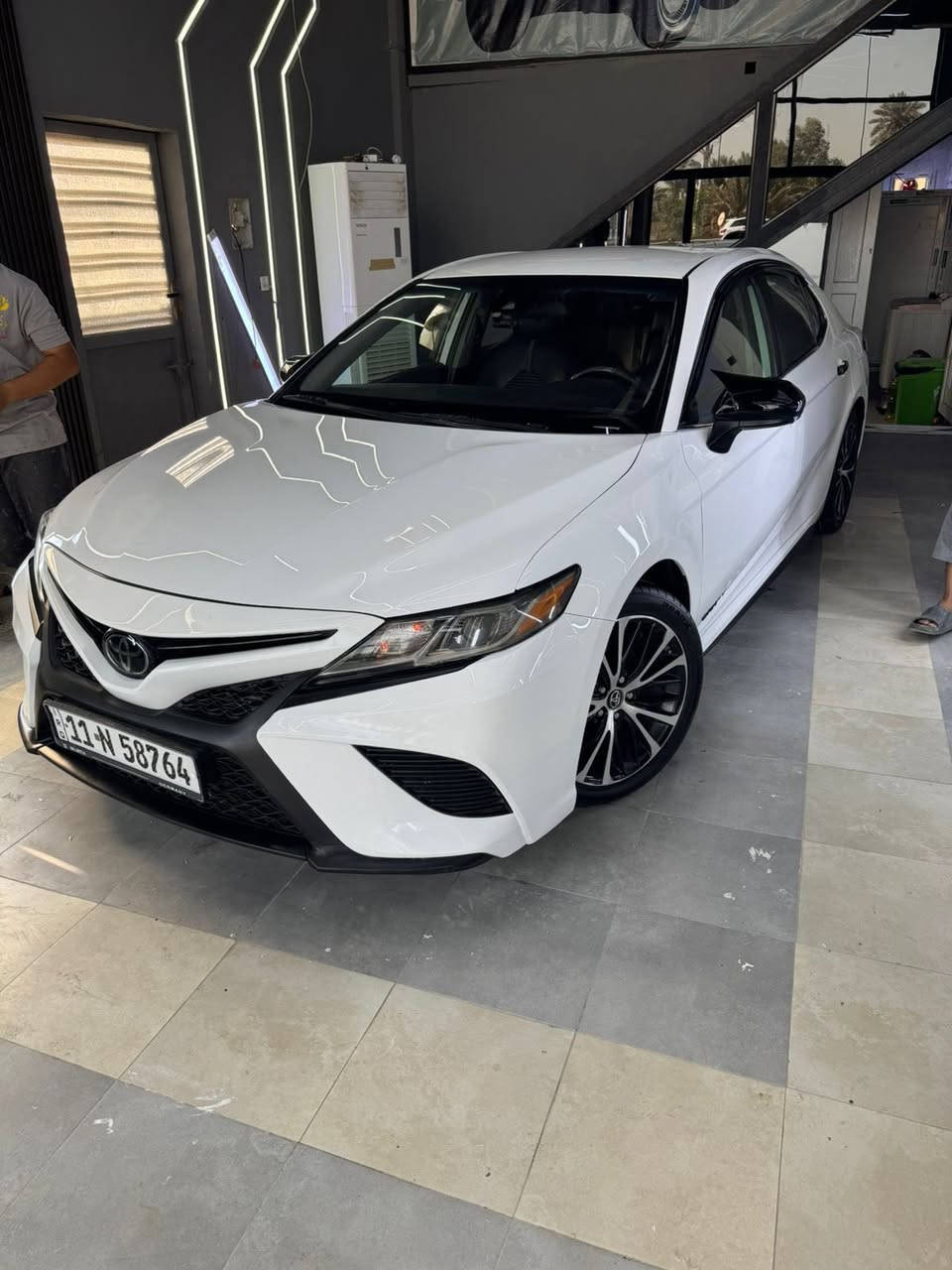 السلام عليكم
كامري 2019 se ومعروفه مواصفات الse
حادثهه صندوك وجاملغ خلفي مصبوغ 
بجم كبس 
ماشيه 95
السياره كامله للاخير حداديه جديده كلهه وكاله 
السياره  رقم بغداد دولي بأسمي هزه وسنويه جديده تحويل ثاني يوم
السعر 188 وبيهه مجال
مكانه كربلاء الحسينيه ***********
***********
