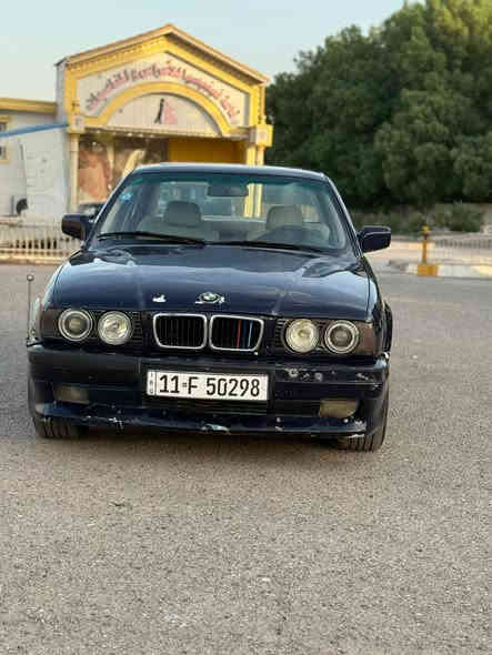 السلام عليكم 🤚 مكلف بلنشر 
بي ام 525 اصل وفصل  مسكرفانوص  بجم عريض m اوتو كير مكينه خير من الله 
تبريد ثلج منضومه جديده تخم تاير السياره مال جناي وجاهزه مكانها بغداد البياع موديل ١٩٩١ تفاصيل اكثر الاتصال 
*********** السعر 58
