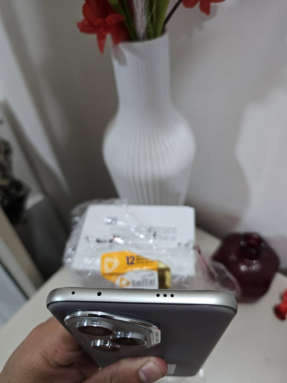 سلام عليكم ورحمه الله
هونر 400 برو لون سلفر ذاكره 512 ضمان وكاله الاجراس
نصافه 100 /100 خدش مابي ولا شخط 
مكفول من كلشي وين متحب افحص غراضه كامله 
ويا كفرين اصليات للبيع فقط السعر 650 وبي مجال بسيط 
مكاني بغداد كرخ ***********
