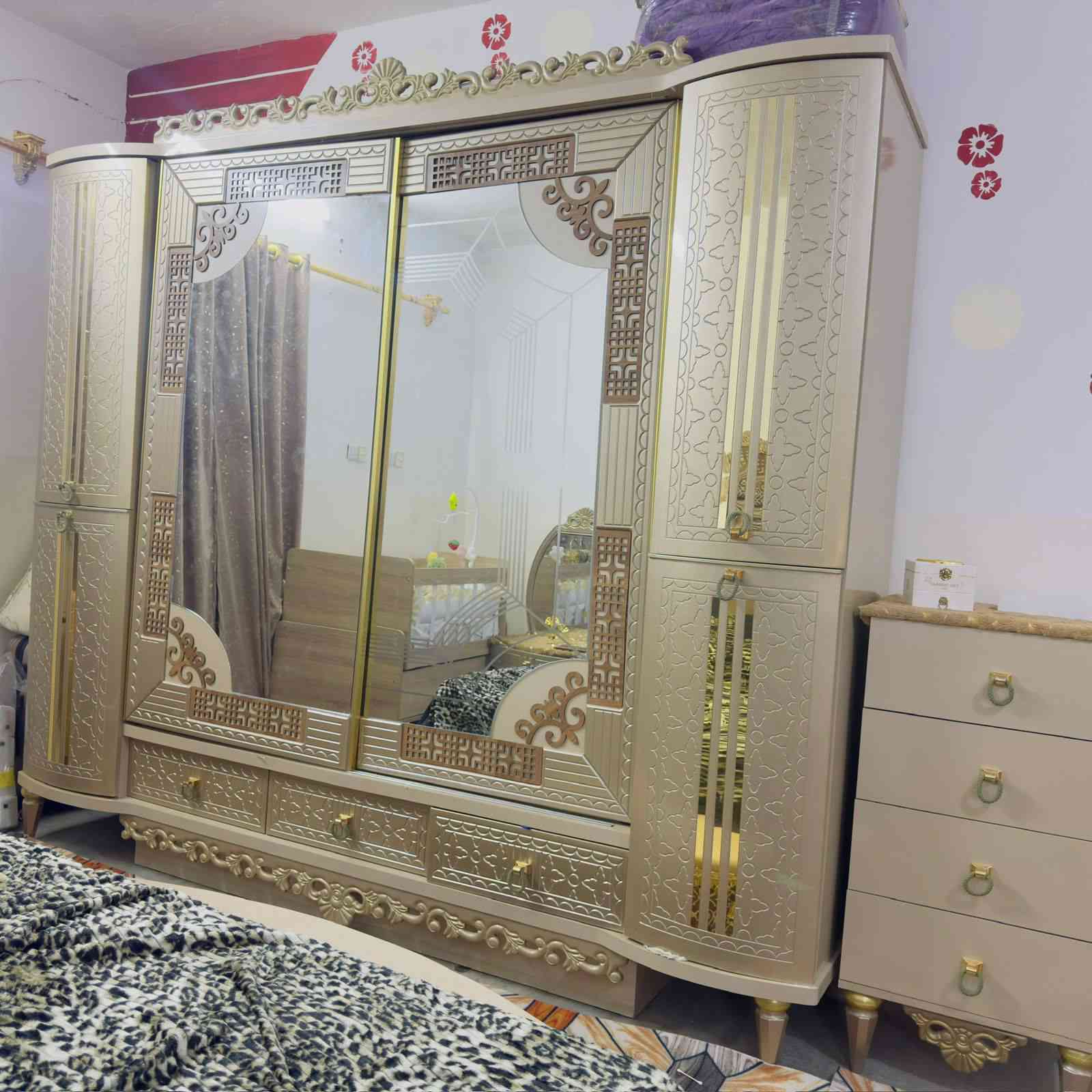 غرفة نوم تركي فاخر
نظافة عامة وخشبها تكمه قوي
السعر 750 الف ويه توصيل مجاني
وين ما جنت


**إذا كنت صاحب هذا الإعلان وتريد حذفه لأي سبب، رجاءا أرسل رسالة إلى الدعم الفني**