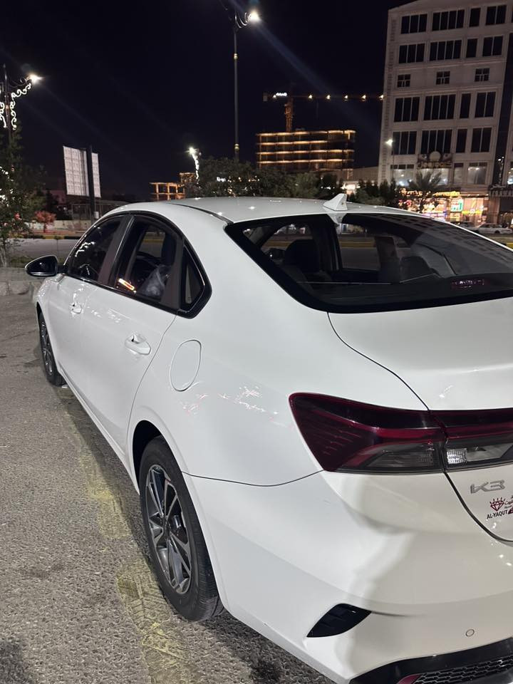 السلام عليكم
KIA K3
موديل 2024
ماشيه 13 الف 
رقم اربيل / بسم الشركه تريد تحويل تريد وكاله 
محرك 1500 دبل نوزل
فول مواصفات
بصمه
فتحه سقف
شاشة لمس كبيره
كامرا
حساس امامي 
حساس خلفي
تحكمات 
هند بريك بصمه
اربع انظمه قياده
اوتو هولد
مري شفط
كشنات جلد 
السعر 148 بيها مجال للشراي ***********
