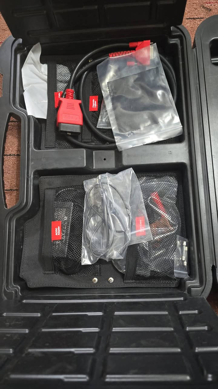 السلام عليكم جهاز اوتيل 909 غني عن التعريف فحص وبرمجة يدخل على جميع السيارات الامريكي والكوري والياباني والالماني والصيني جهاز بعده جديد نظيف كلش تحديثه خلصان ٢٠٢٥ الجهاز ضمان شركة لمعان الوسام للاستفسار الاتصال على الرقم *********** او على الخاص
