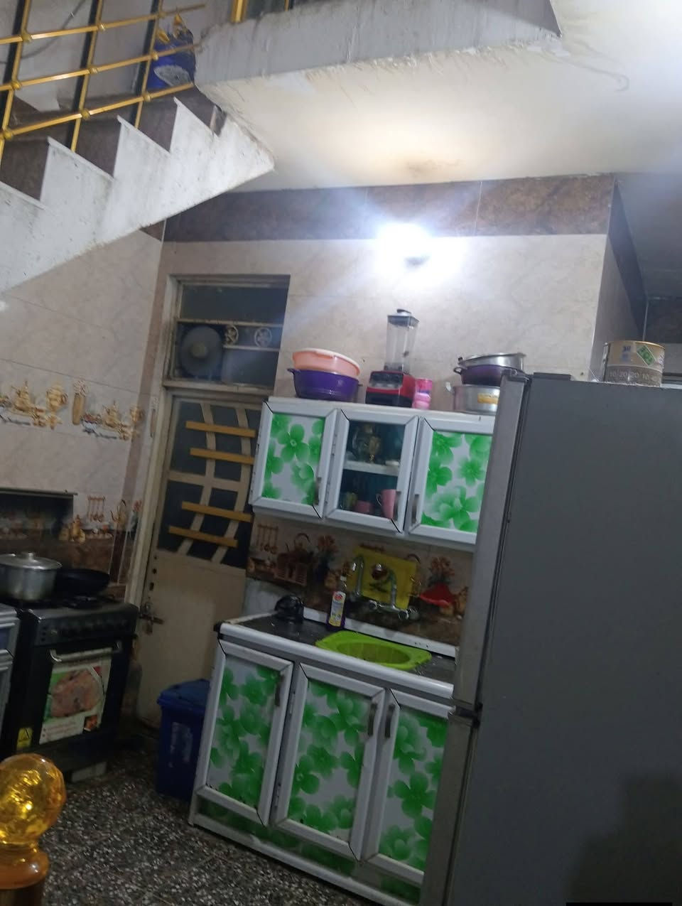 نصف قطعه 72 متر طابق ونص بناء حديث قطاع 33 بأول بلوك ع شارع السعر 110 بيها مجال قليل
*********** مكتب ميسان للعقار
