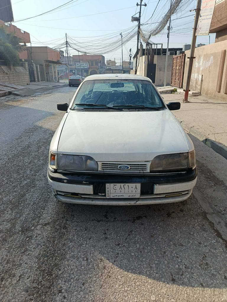 للبيع فورد موديل ١٩٩٣ 
كير توماتيك 
سنويه جديده 
كابون بانزين 
محرك اثر صرف ويحتاجلها حداديه 
سعر السياره مناسب ١٨ ورقه ا
الاتصال *********** الرقم 

*********** موصل, نينوى
