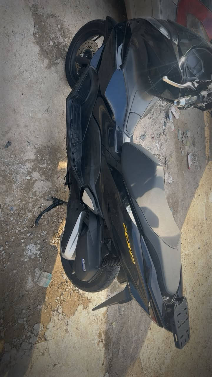 دراجة pcx يل رابع محرك ١٦٠. ياباني. وهاذة. صورة مزاد اليابان  كفالة عامة.  لتكلي شبيهة كفالة ماشية ٩ دراجة بعدهة زيرو  اريد مرواس اب. بدراجة.  (تي ماكس )  نظيفة كلش كون. مكاني المنصور 
***********
