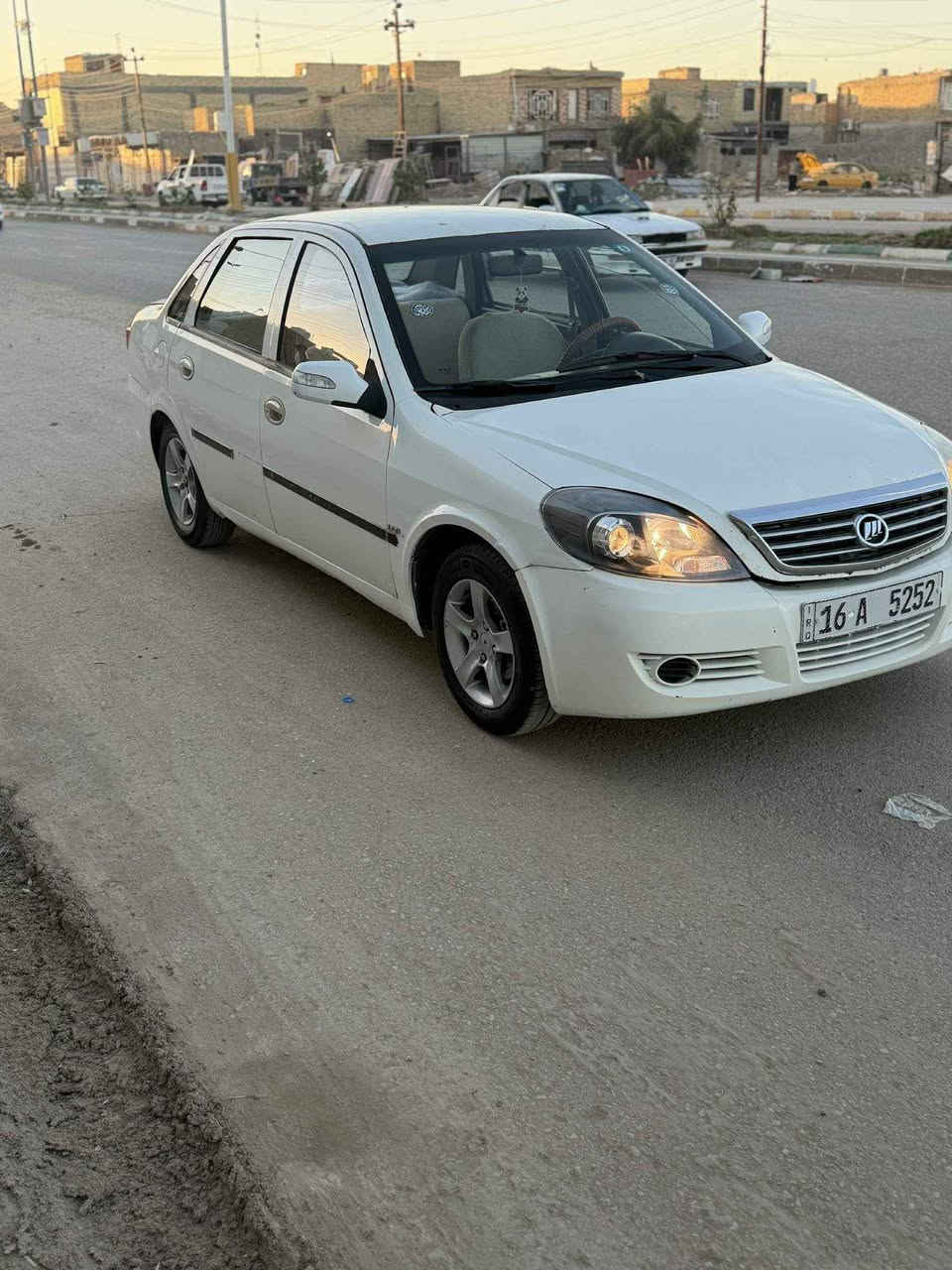 السلام عليكم 
ليفان للبيع موديل 2011 رقم قادسيه مميز بسمي مداور ثاني سنويه مامنتهيه  مكفوله من الضربه والصبغ محوره اوتماتيك كير ومكينه كورله 1600 مكفولات تحويره جديده كهربائيات تخم تاير جاهزه للأخير مكاني ذي قار الشطره السعر  (38)وبيها مجال رقم الهاتف  *********** غير متواجد على الفيس بغداد, العراق
