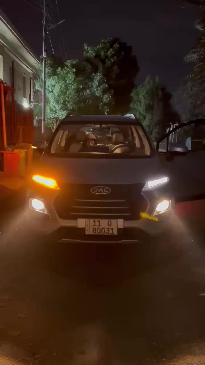 السلام عليكم
للبيع / جاك js3

موديل 2024

ماشيه/4000زيرو

السياره باسمي 
السياره بيه بارد 
المواصفات 

بصمه 

حساست خلفيه 

كامره خلفيه

سلايد 

تدفئه كشن

كشن جلد

السعر/110 وبيه مجال 

المكان / بغداد 

الرقم ***********
