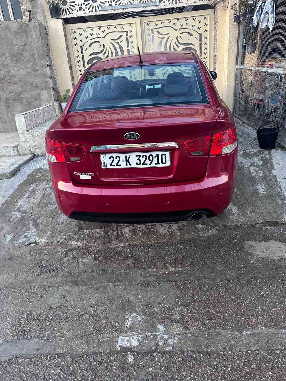 السلام عليكم
سيراتو ٢٠١١
مكينه ١٦٠٠
وارد خليجي
سياره جديد ما بيها اي نقص
فول مواصفات عدى البصمه
كير مكينه حداديه تايرات كله جديد 
رقم أربيل باسمي 
رقم وسنويه وهزه جديد ما صارلهن ١٠ايام
ملاحضه بيها اثر شخوط ٣قطع صبغ بدون دواخل بدون ضرر شرط السونار 
العنوان بغداد الدوره ابو دشير 
السعر ١٠٥
***********
