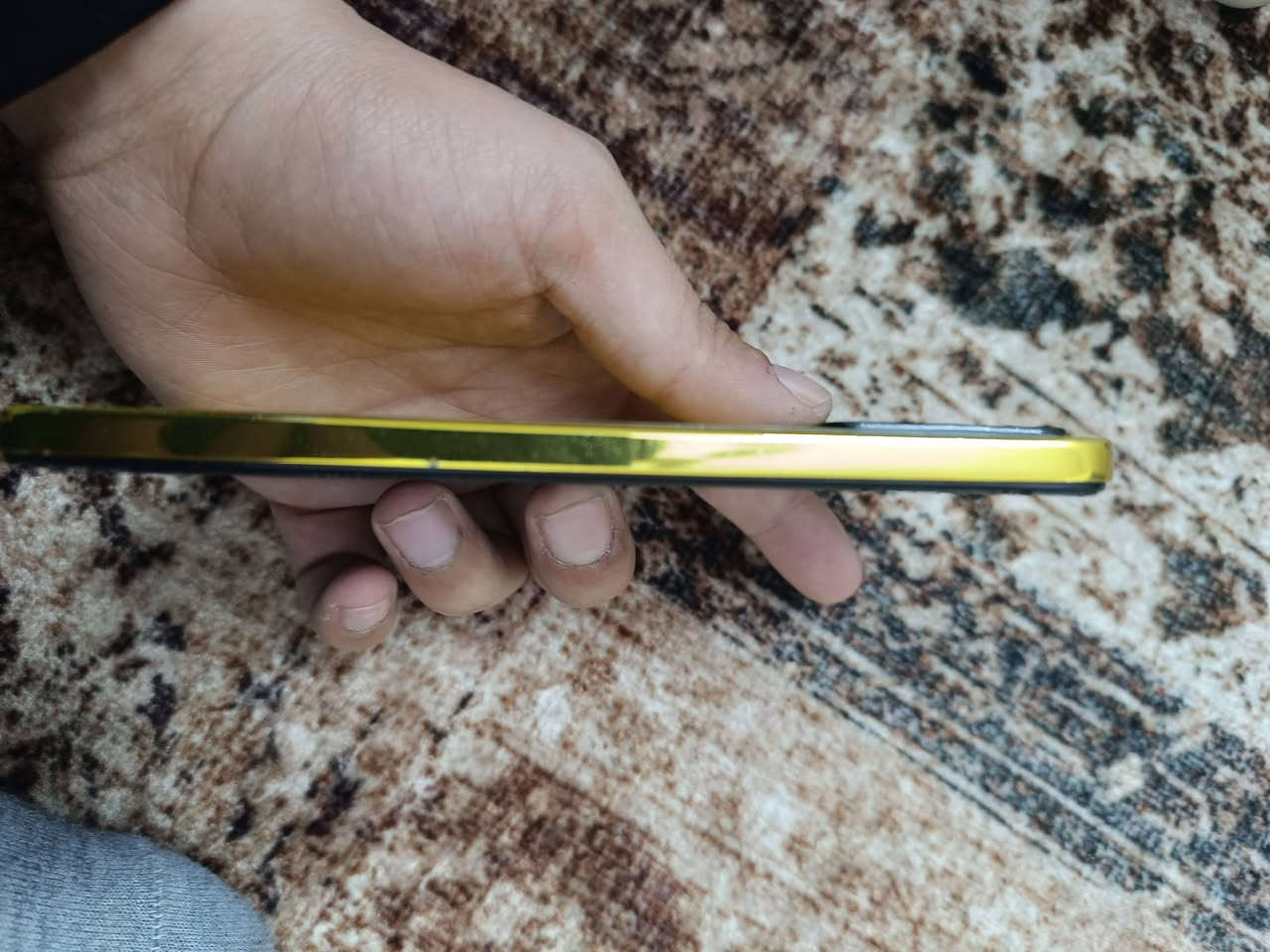 سلام عليكم جهازين للبيع
الاول كراند برايم2018 جهاز نضيف كل عيب مابي ذاكره16 

الثاني بوكو اكس 4برو 5G ذاكره256 بطارية5000 فقط يحتاج شاشه 

سعرهن ثنينهن55الف بي مجال بسيط

استفسار ***********
