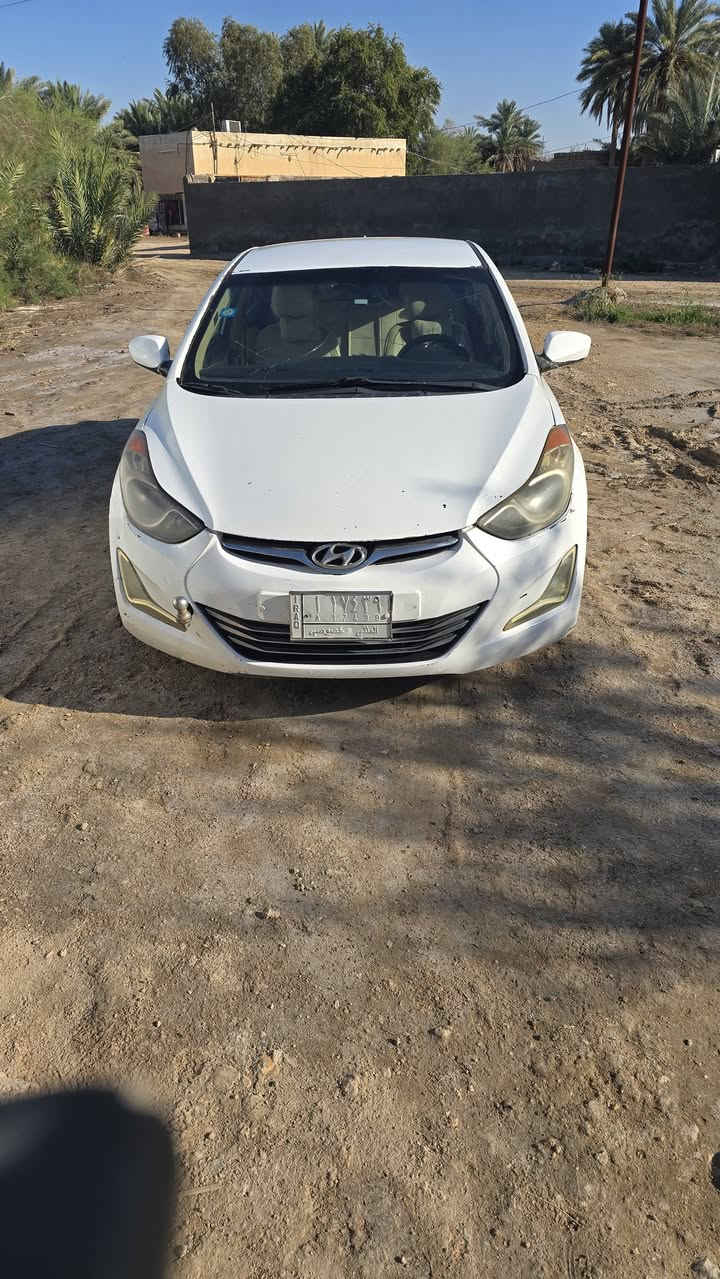 السلام عليكم النترا للبيع 2013وارد امريكي  رقم مثنى سنويه ل 28 تحويل ثاني يوم محرك 2000جديد صار شهرين من شاده كير حداديه وتخم تاير وتبريد ثلج جاهزه من كلشي (سياره مصبوغه عام بيه العركجينه مبدله اثر سقيفه ) بدون معجون دواخل وبجم وشواصي كفاله سعر75 مكاني السماوه الرميثه للاستفسار الاتصال***********
