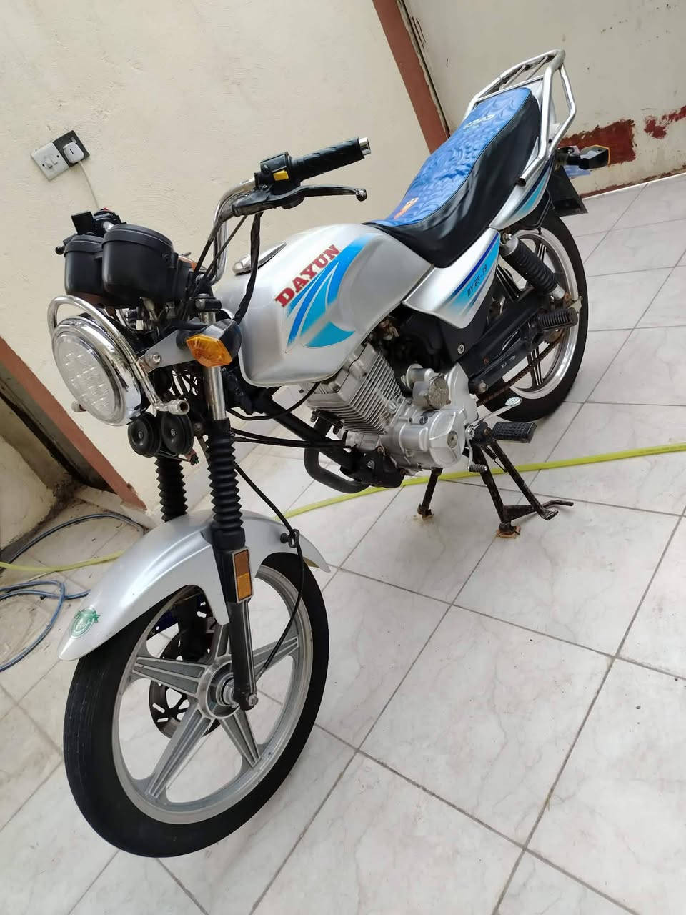 دايون عظم موديل 20 أوراق أصولي (ثامر خلخال) محرك مكفول بدون نواقص دراجة جديدة اوكاملة مكاني كربلاء
السعر خاص ***********
