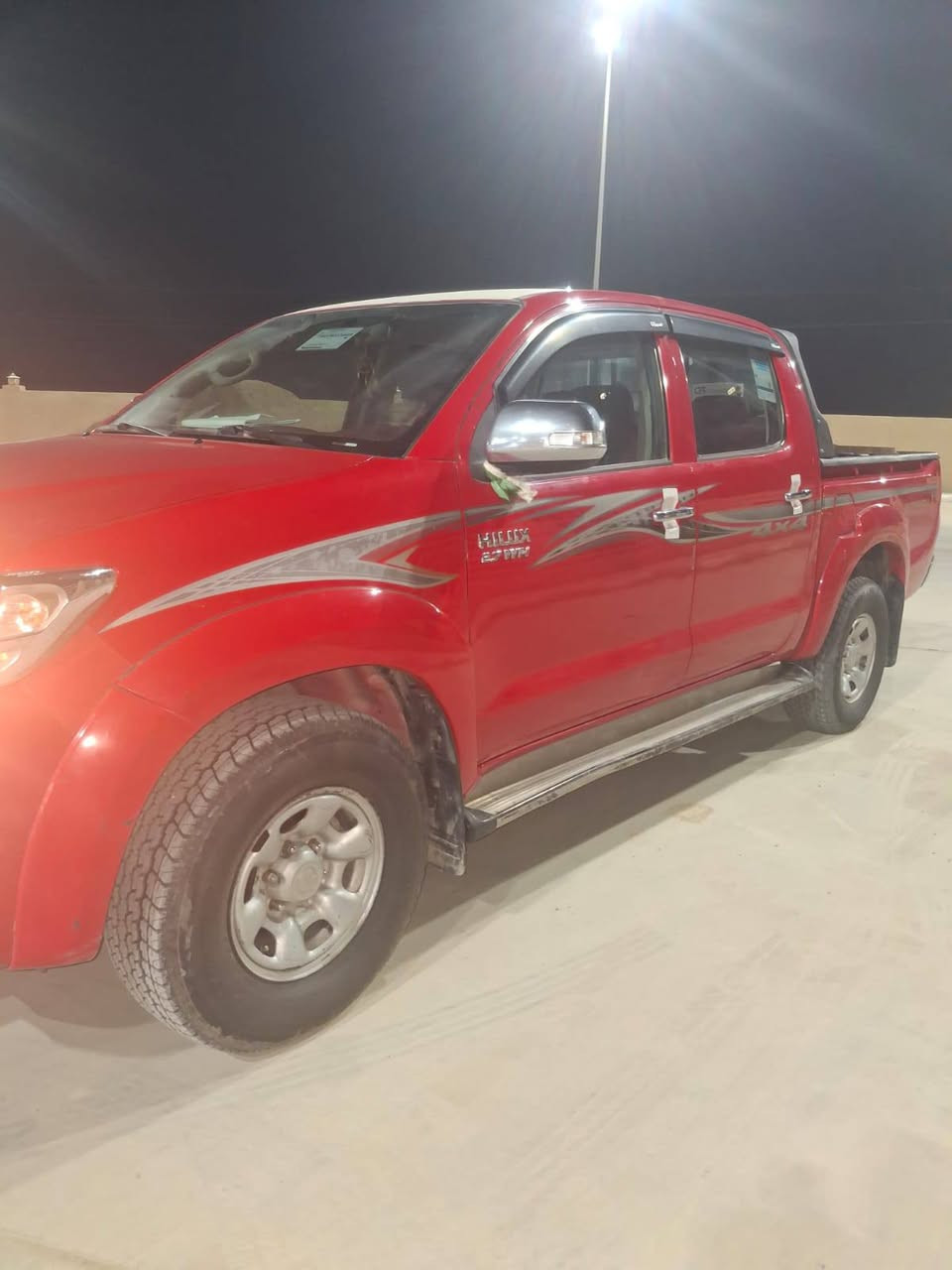 (مكلف بلنشر)
السلام عليكم 
TOYOTA / HiLUX     2015  /فورويل 
كير اوتماتيك سنويه لحد 2027 رقم واسط تحويل مباشر باسمي مكفوله كفاله عامه   كويتي تبريد ثلج 🥶🥶 
تدفئه 
(سياره مال جناي) 
بلاتوث 
تحكم استيرن 
اشاير بلمري 
مثبت سرعه 
مانع انزلاق 
سياره جديده بمعنى الكلمه وبلخير على الياخذها 
واحد على واحد ☝ 

غير متواجد على الانترنيت 
كوت مركز المدينه 

للاستفسار اتصل ودلل 🖤
***********
