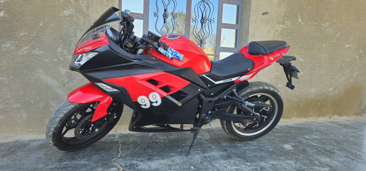 للبيع بطحه شحن 12 بطاريه سرعه 120 موديل 2023 الشحنه الوحده 100 كيلو اتمشيك الاتصال{***********} صلاح الدين تكريت
