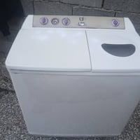 غسالة توشيبا • ١٢ كيلو • شغالة