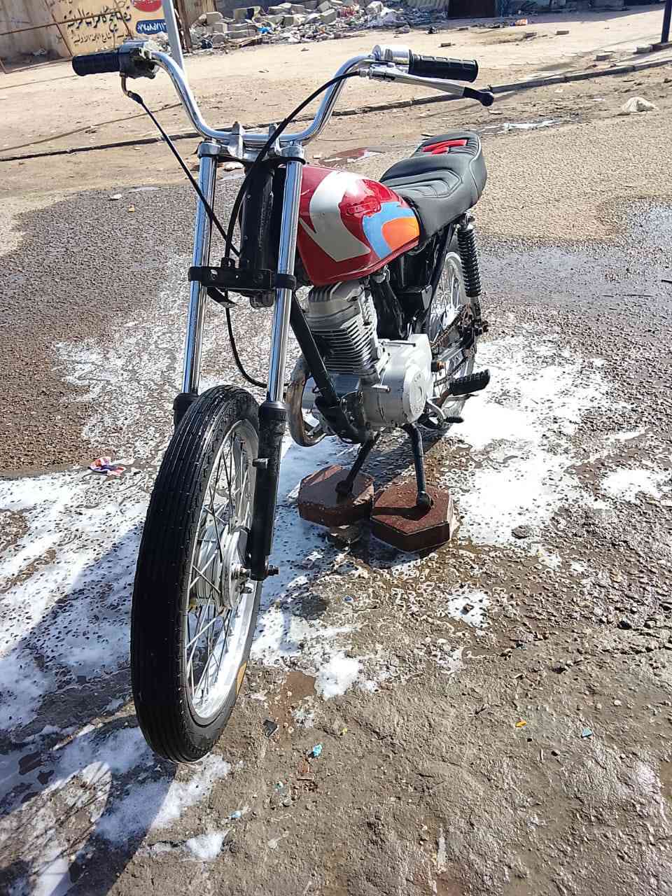 ايراني كلك مكينه مامفتوحه شغل واطلع السعر 300قفل قفل عنواني التنومه رقم, ***********
