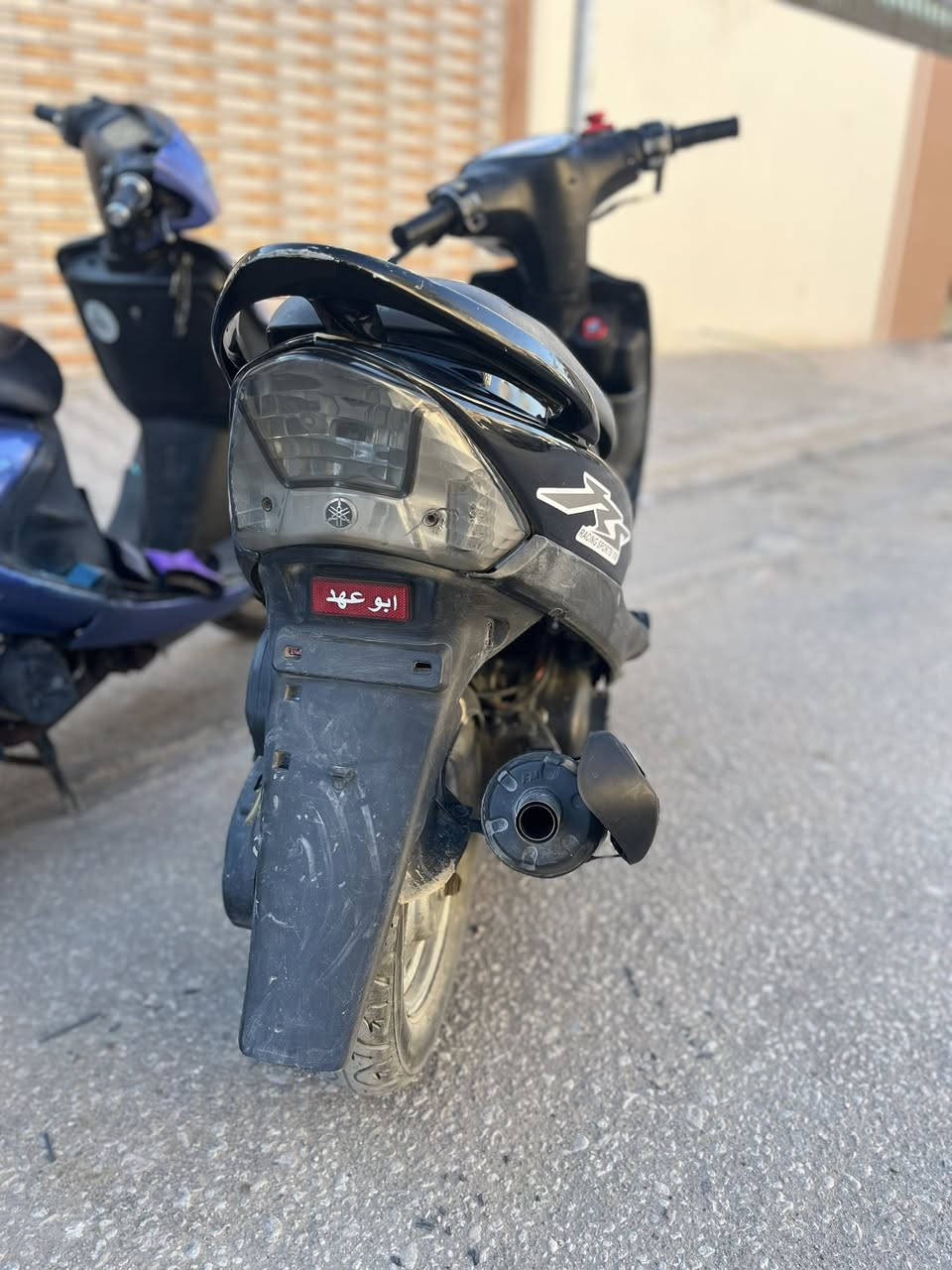 السلام عليكم 
ماكس عدله 
لون اسود 
مفتوحه 55 
دراجه عوزها اشاير امامي 
قبق مكينه وقبق باتري موجودات 
الحيه هم موجوده بس مكسوره 
سعرها خاص 
الاستفسار :***********
