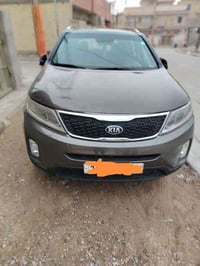 سورنتو موديل2014 ورد امريكي فول وحد على بانرامه جنط كهربائي7راكب تبريد...