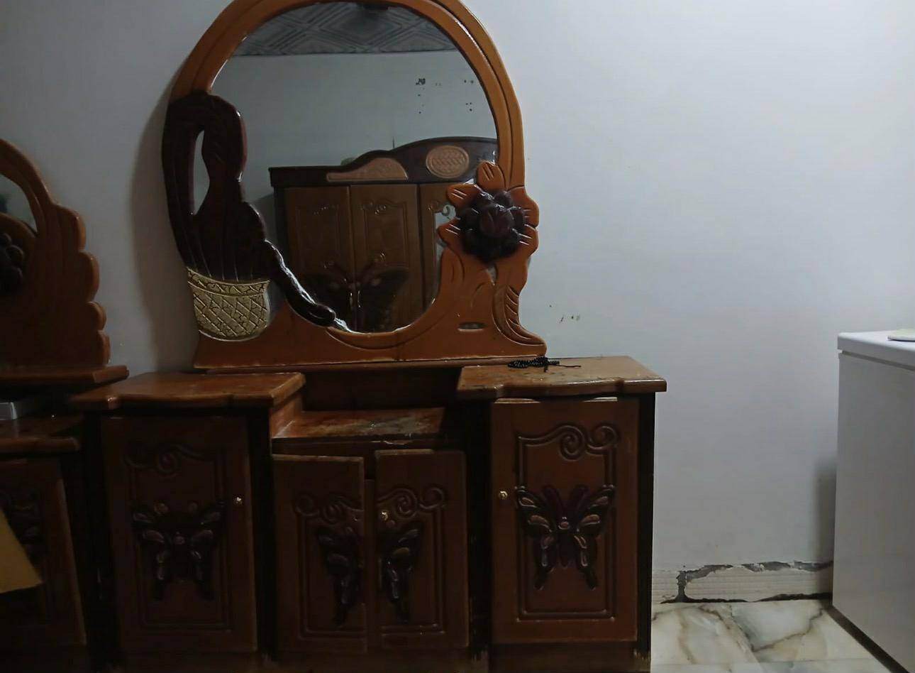 غرفه نوم للبيع ام ٥ بيبان الكنتور مكانها ناصريه مركز السعر 300


**إذا كنت صاحب هذا الإعلان وتريد حذفه لأي سبب، رجاءا أرسل رسالة إلى الدعم الفني**