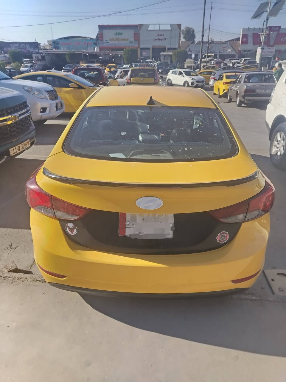 سلام عليكم النتره مظلع وارد أمريكي بيه بس باب معمر وجاملق خلفي سعر 110 وبيه مجال موديل 2015 مكينه دوش العنوان بغداد بسمايه  ***********
