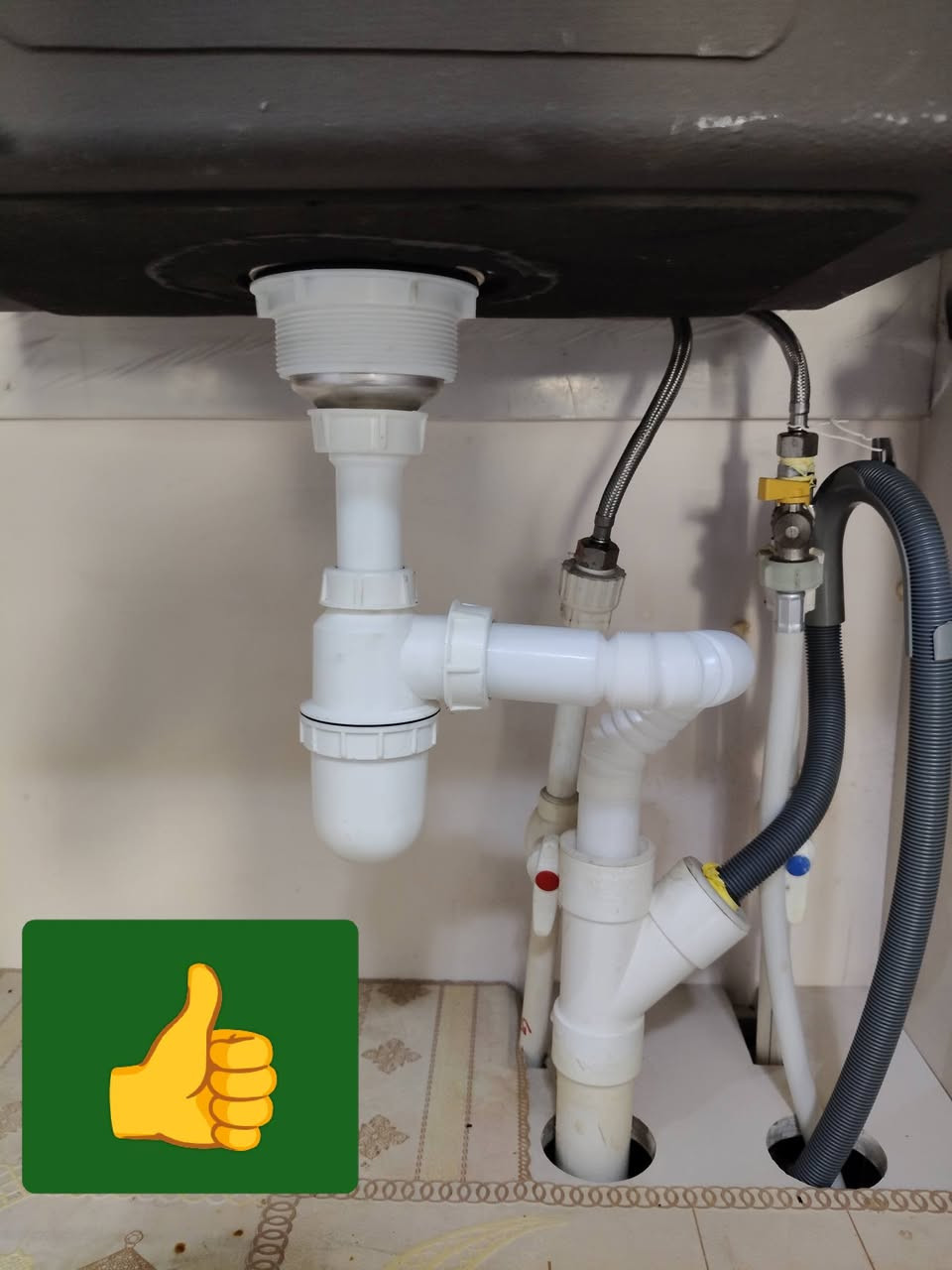 اعمالنا🔧 عندك ريحه مجره  رغوه مي يطلع منل  سنك المطبخ  يمي 👍 انسه معه الضمان وفلوسك ترجع  اذا اكو ريحه 👉. وميحتاج اي معطرات تخلي. بعد 👍  سيف الاسدي بسمايه (***********)
