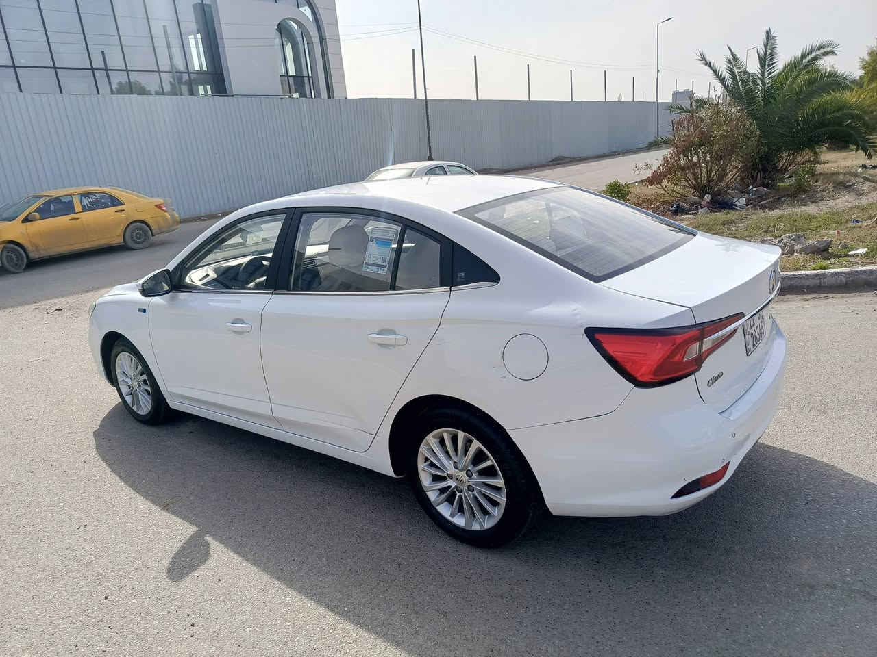 السلام عليكم MG 5
موديل 2023
رقم بغداد بسمي 
‏‎المحرك 1500 تنفس طبيعي 
‏‎كير اوتماتيك 
‏‎شاشة carply
‏‎تحكم ستيرن جهتين
‏‎مثبت سرعة
كامره خلفيه 
حساس خلفي 
بصمه تشغيل 
‏‎اشاير بالمري
‏‎حساس اطارات 
‏‎ويل كب
سبير منازل 
تخم تاير جديد 
‏‎وباقي المواصفات المعروفة
السعر 98 ورقه 
 الرقم ***********
‏
