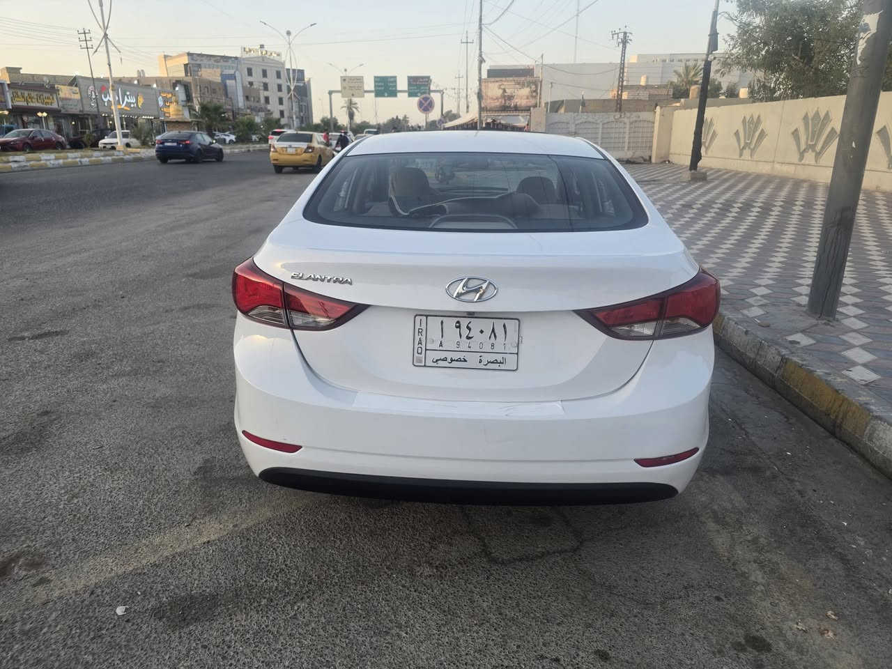 يالله انترا 16 حرة خليجي فول مواصفات واحد على واحد عده البصمه مكفوله ضربه وتبديل وصبغ كير محرك مكفولات 1800دوش جاهزه حداديه وتبريد قطعتين وطخم تاير وكهرباءيات كلها جاهزه الف ما تخسر عليه سنويه ٢٨مداور ثاني يوم رقم بصرة مكاني ناصريه المركز اي ستفسار *********** السعر ١٢٨ بس الي دور جديد خابر
