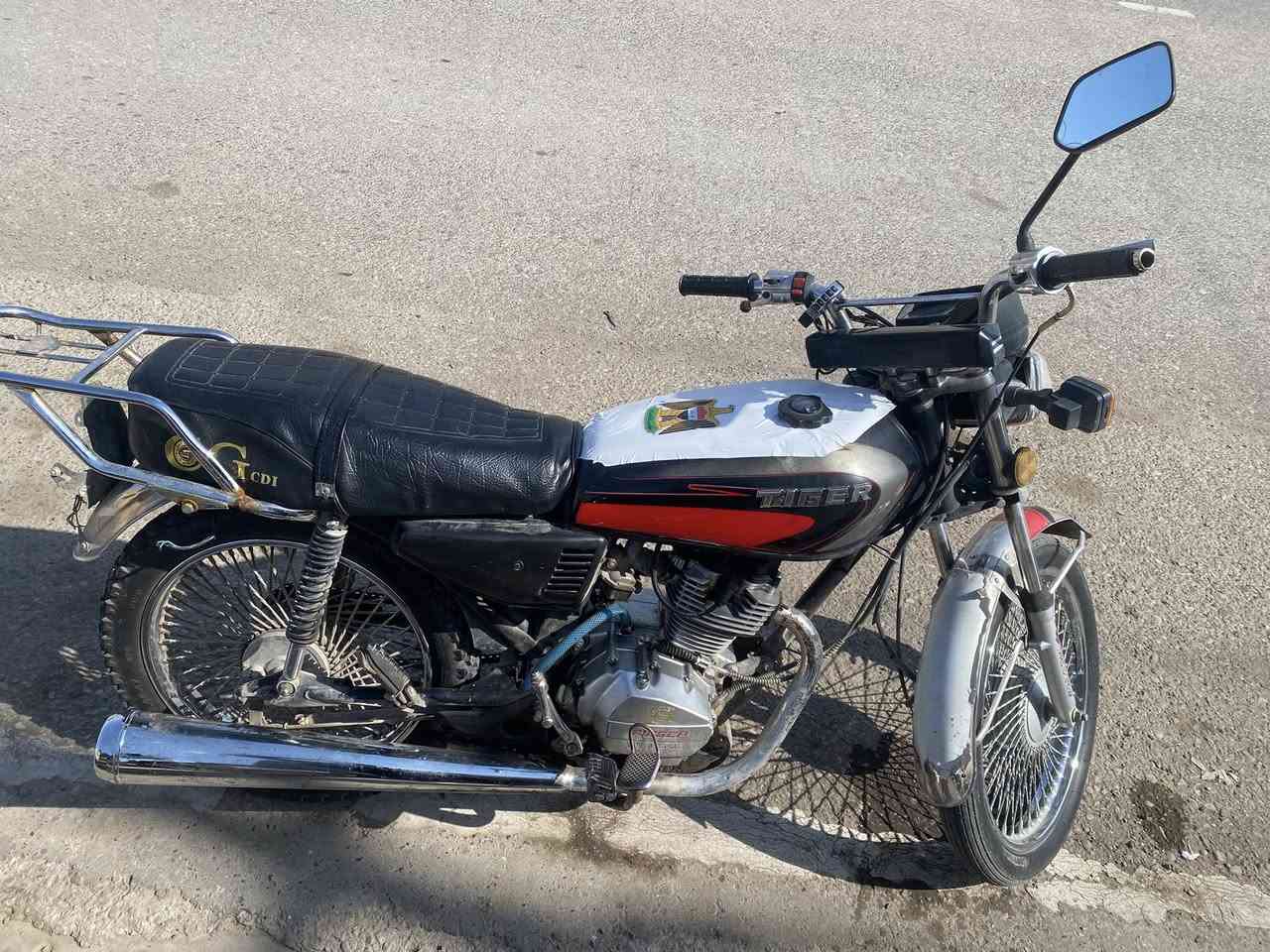 دراجه تايكر موديل ٢٠٢٢محرك شرط كهربايات شغاله سعر٤٠٠


**إذا كنت صاحب هذا الإعلان وتريد حذفه لأي سبب، رجاءا أرسل رسالة إلى الدعم الفني**