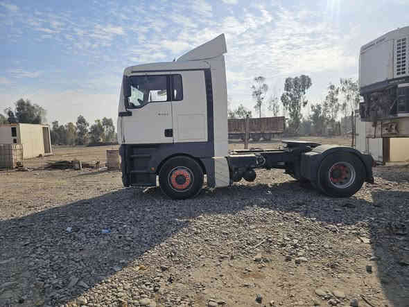 مان 2002 مع البراد للبيع 
السعر 120$
مكان كركوك
***********
