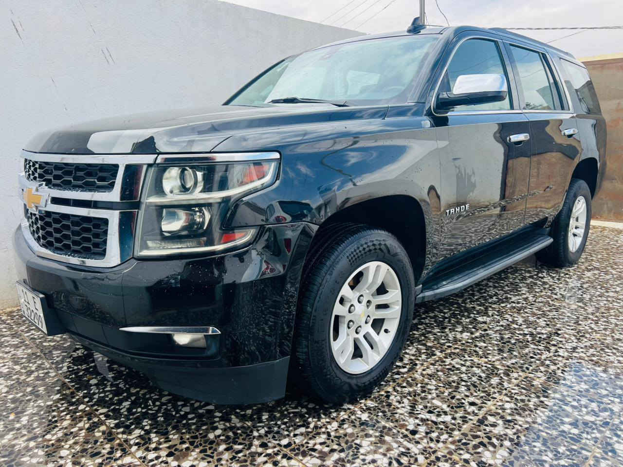 سلام عليكم للبيع اومراوس تاهو موديل 2018سياره وضع الشركه برغي مامفتوح المواصفات المعروفة مكان السياره كربلاء 
***********
