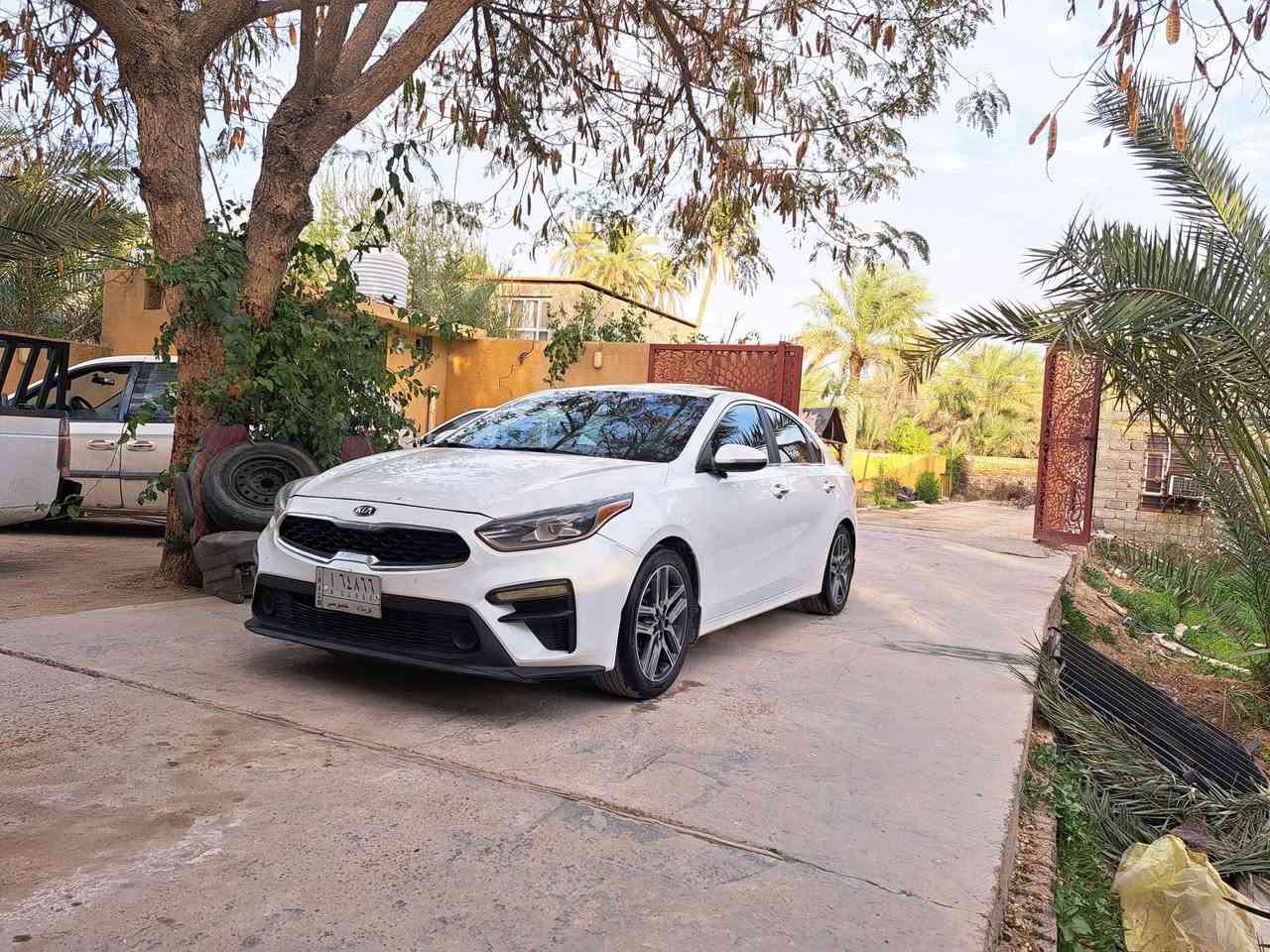 كيا فورتي موديل 20 كير ومكينه خير من الله حجم ٢٠٠٠ دوش كير AT رقم كربلاء معوقين بعد الها ٥ اشهر صير حره فول موصفات للاخير عدا لبصمه حداديه جديده كهربائيات عامه شغاله حادثها كلش حلو دعاميه وبنيد لباقي كفاله شرط سونار تخم تاير تراي كلش ناعمه وسريعه بدون دونز سعرها مناسب وحلو ١٣٣ وبي مجال للشراي مكاني كربلاء ***********
