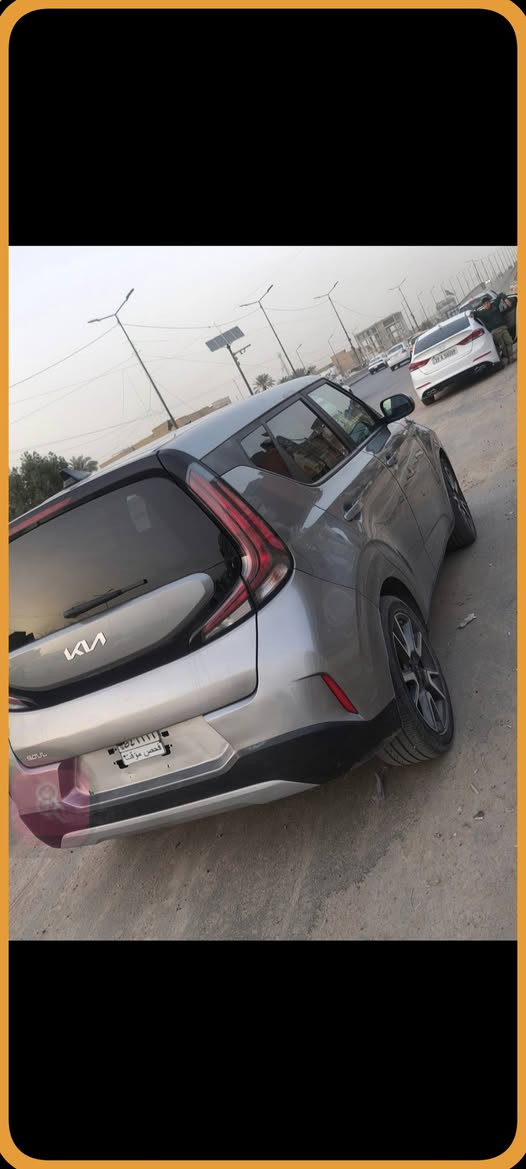 السلام عليكم كيا صول 2024 فول مواصفات EX ديزاينر وارد امريكي محرك ٢٠٠٠ دوش  
مواصفات 
فتحه  وداخل مشمشي مميز 
بصمه ابواب وتشغيل عن بعد 
كسنات جلد تدفئه كرسي كهرباء 
ويل حجم 18 سبورت 
رادارات  360 امامي خلفي جانبي 
شاذه كبيره 12.3 وكامره خلفيه وكار بلي  ودشبول دجتل 
لايت وبكلايت LED 
وبعد بيها هواي مواصفات 
الحادث كما موضح بالصوره تقريبا داخله كلين السياره فقط بيها صبغ رش فقط اثر التحميل بالجنطه الخلفيه 
مكاني حله السياره بدون رقم 
تفاصيل اكثر *********** واتساب
