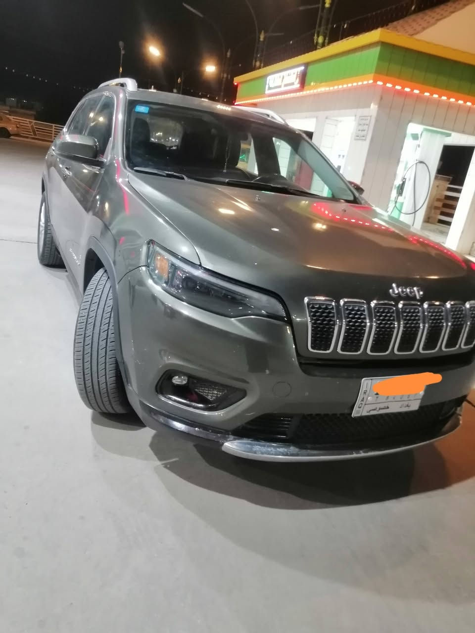 للبيع ومراوس بأقل منها رقم بغداد جاهزه مكينه كير حداده جيب بزون موديل 19 حادث جاملغ وبنيد بدون دواخل مكاني العماره ***********

