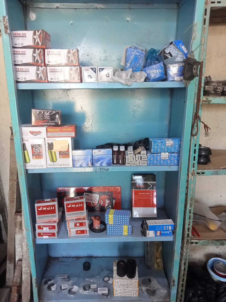 متاح
تبريد سيارات + فيتر + حداد صدر + ادوات حتياطيه 

دوات صدر + كلاجات + جويترات + نوزلات + دبات ماي + صوندات ماي + روس درايم شفت + اذاين كير والاخره 

مكان شارع المخازن قرب مستشفى شهيد صدر 

تواصل ***********    /   ***********
